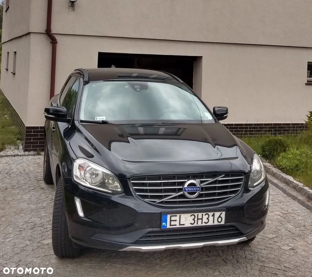 Volvo XC 60 D4 AWD Momentum - 1