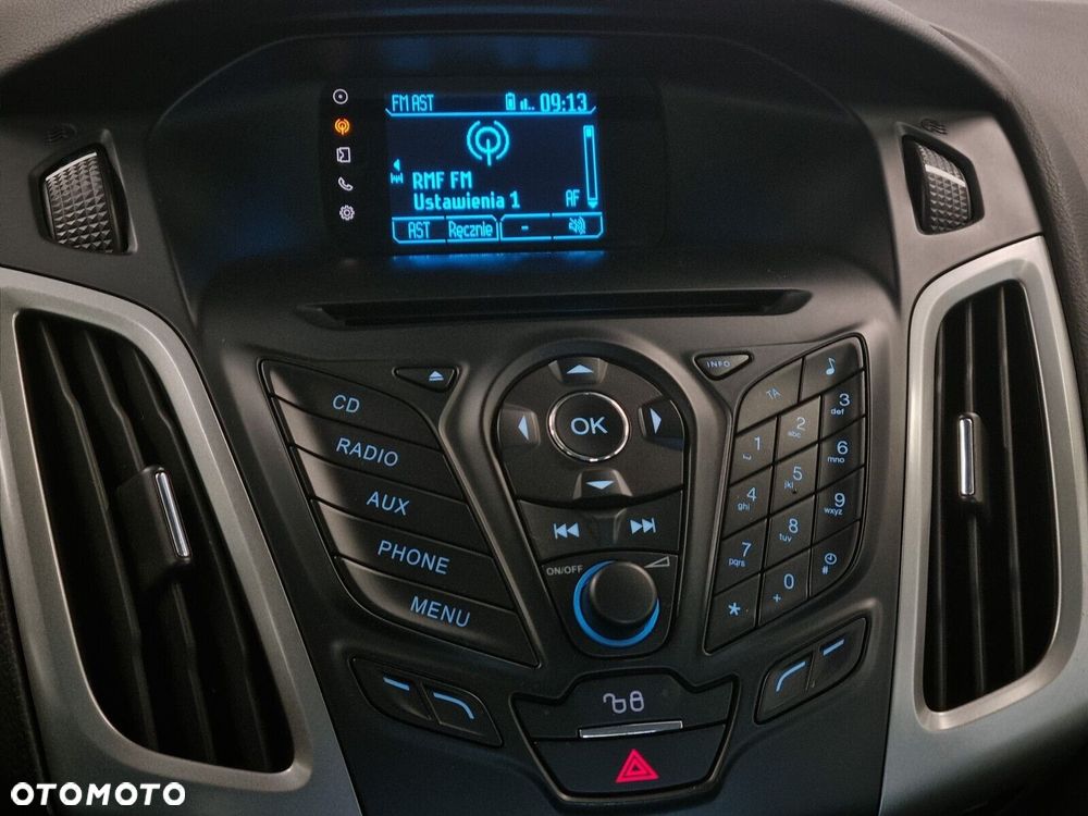 Ford Focus 1.6 EcoBoost Trend - 19