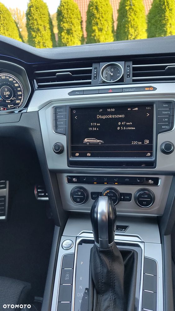 Volkswagen Passat - 29
