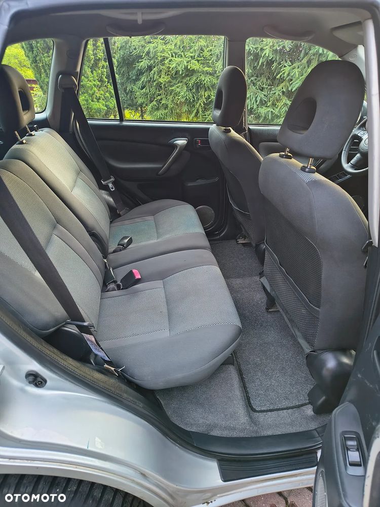 Toyota RAV4 2.0 D-4D 4x4 - 7