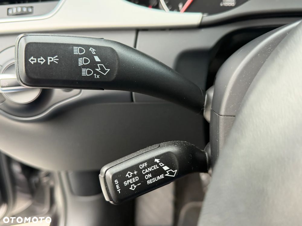 Audi A4 Avant 2.0 TDI DPF quattro Ambiente - 34
