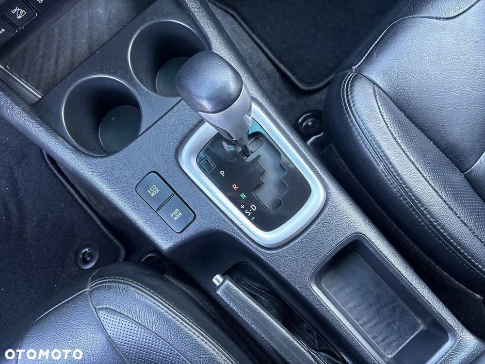 Toyota Hilux 2.4 D-4D Double Cab SR5 4x4 - 26