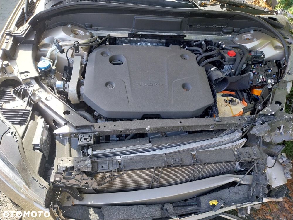 Volvo XC 60 B4 D Plus Dark - 10