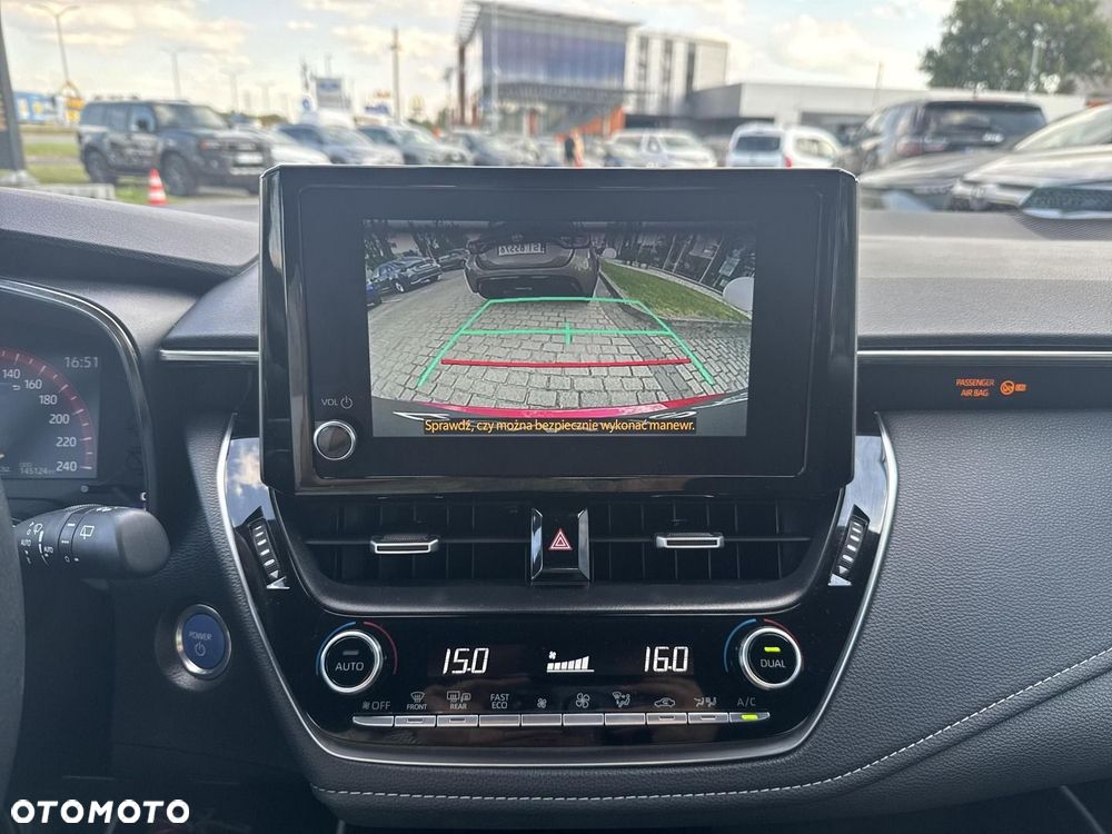 Toyota Corolla 1.8 Hybrid Comfort - 17