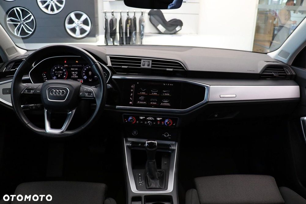 Audi Q3 - 22