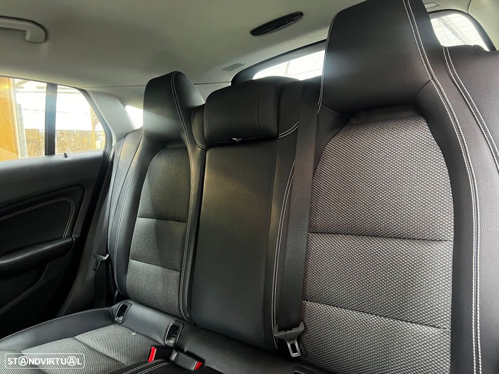 Mercedes-Benz CLA 180 d Shooting Brake Aut. - 12