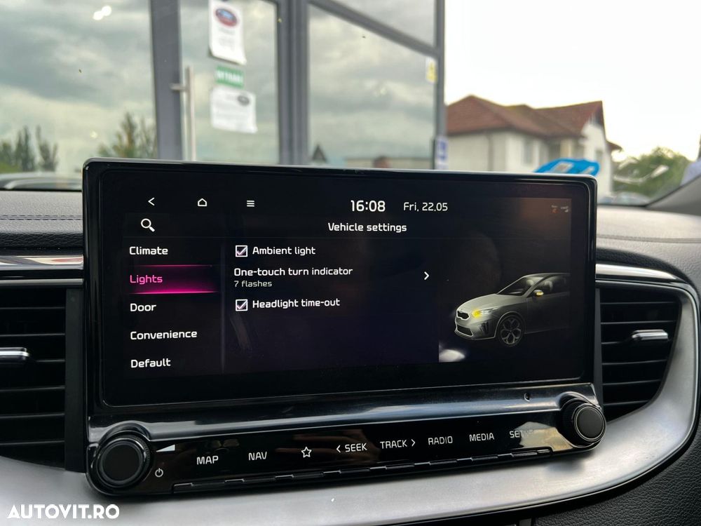 Kia XCeed - 25