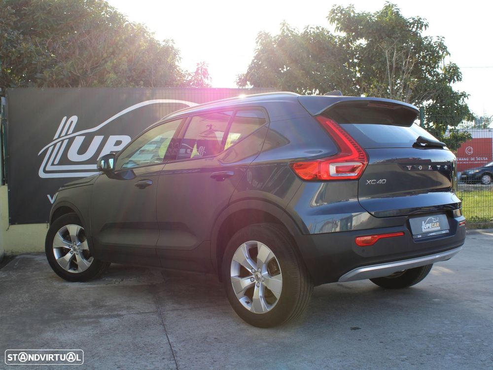 Volvo XC 40 1.5 T2 Momentum Plus - 21