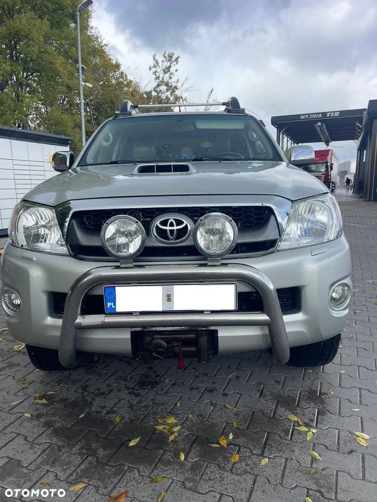 Toyota Hilux 3.0 D-4D Sol - 2
