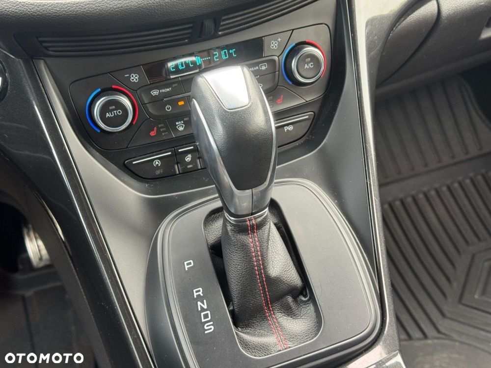Ford Kuga - 28