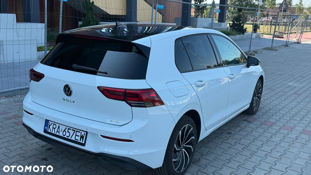 Volkswagen Golf - 6
