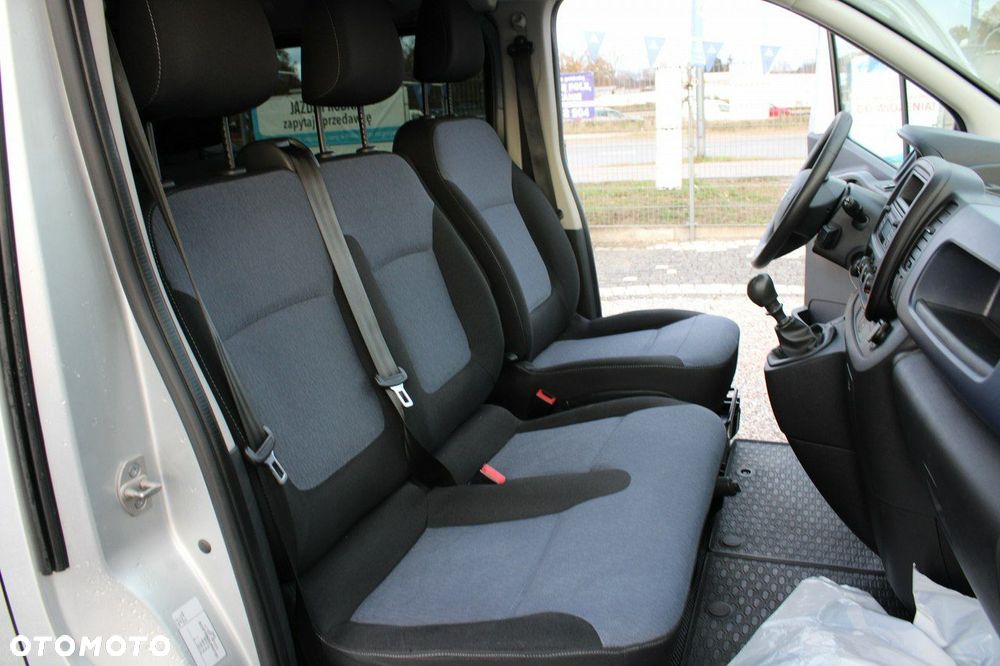 Opel Vivaro - 11