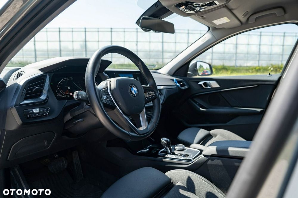 BMW Seria 1 118i Sport Line - 17