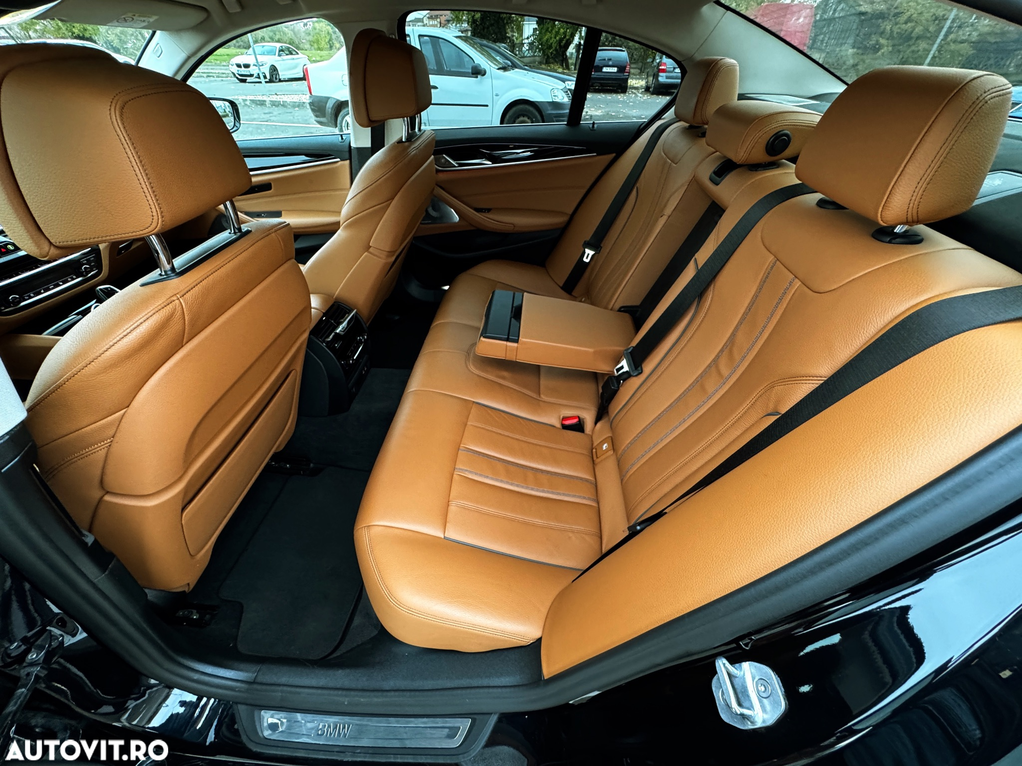 BMW Seria 5 530e Aut. Luxury Line - 16