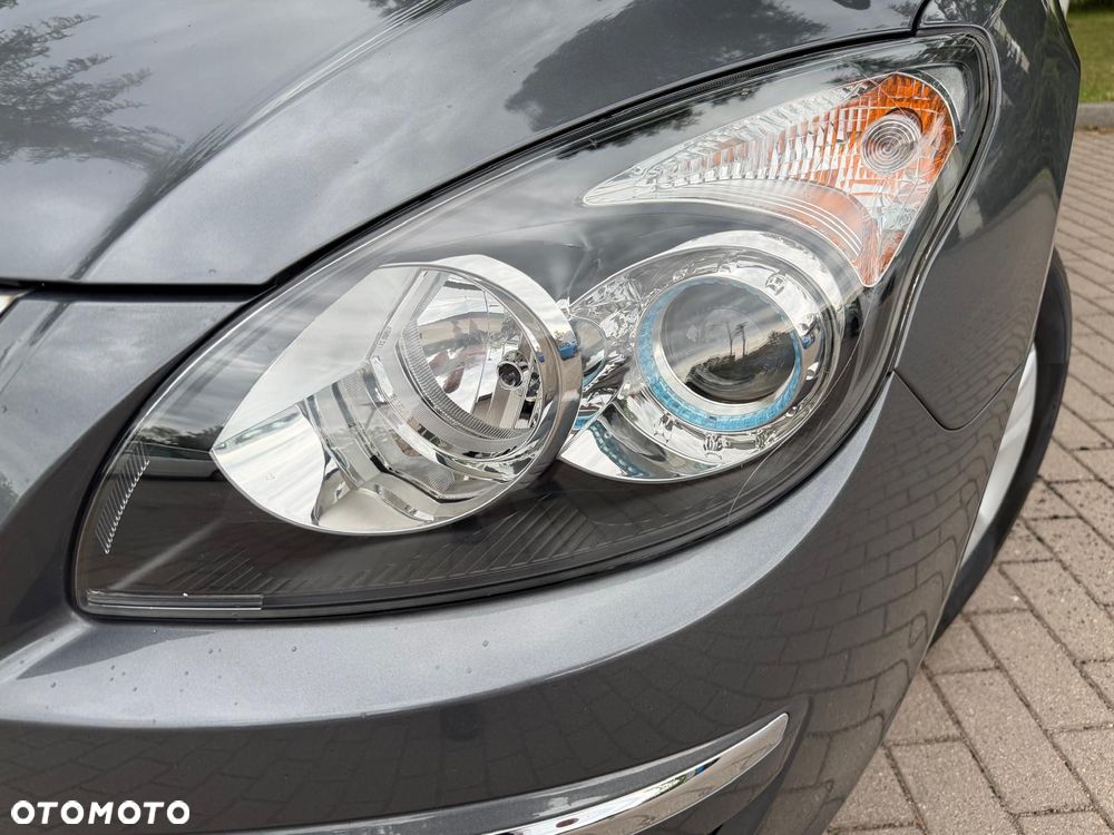 Hyundai i30 1.4 FIFA WM Edition - 9