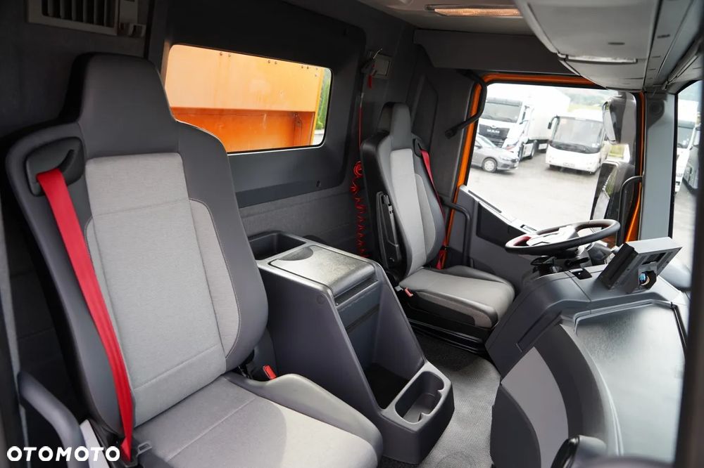 Renault K 480 / 8x4 / WYWROTKA DWUSTRONNA / HYDROBURTA / KLAPODRZWI  / SPROWADZONY / PO KONTRAKCIE SERWISOWYM - 33