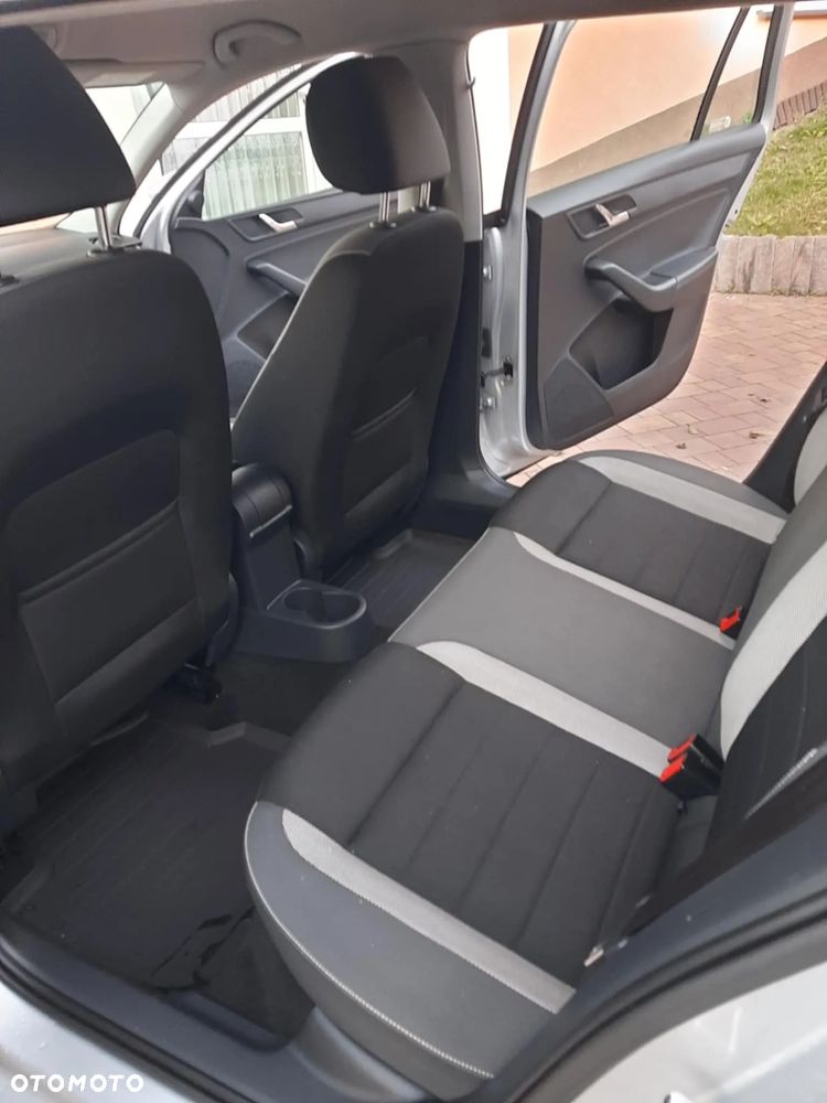 Skoda RAPID 1.6 TDI DPF Style - 9