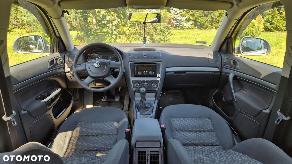 Skoda Octavia 1.6 Ambition - 5