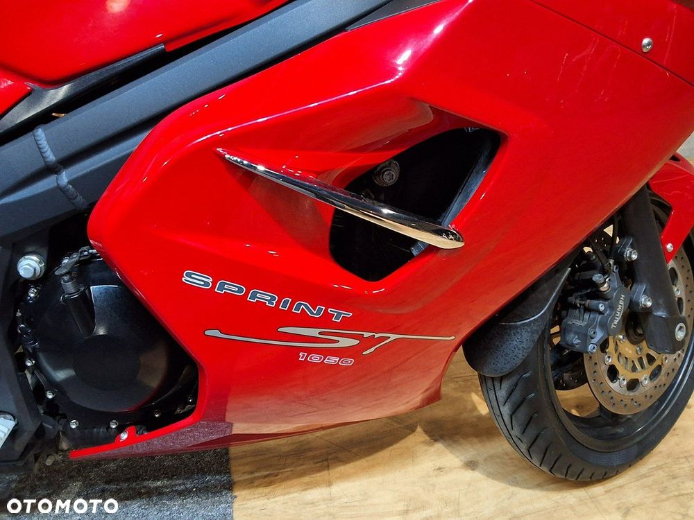 Triumph Sprint - 11