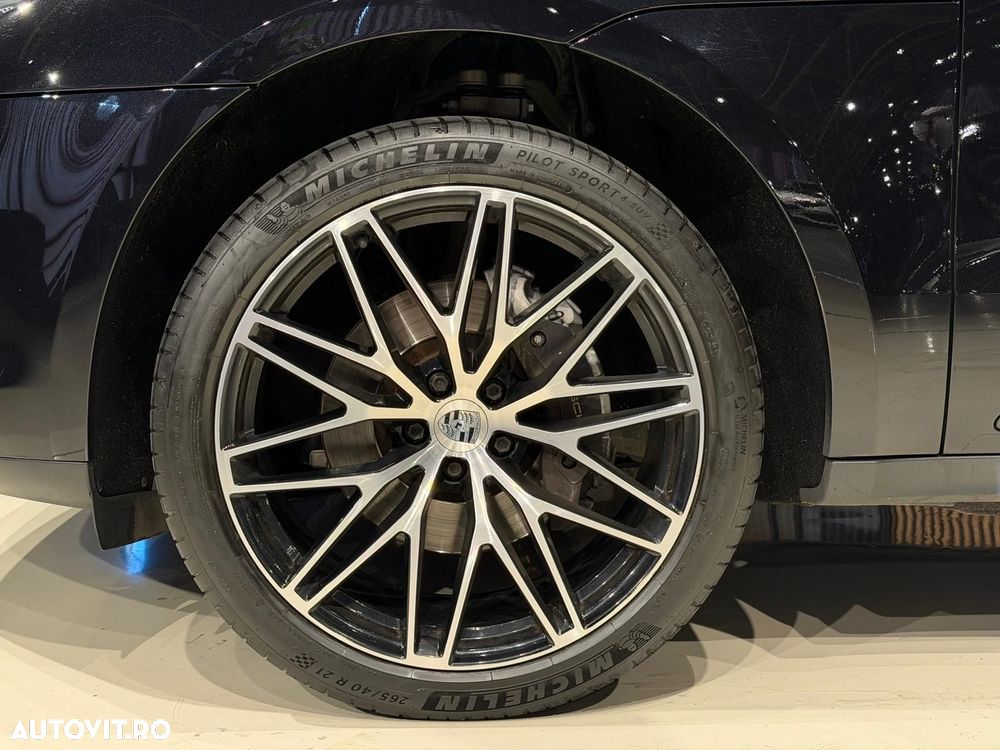Porsche Macan T - 21