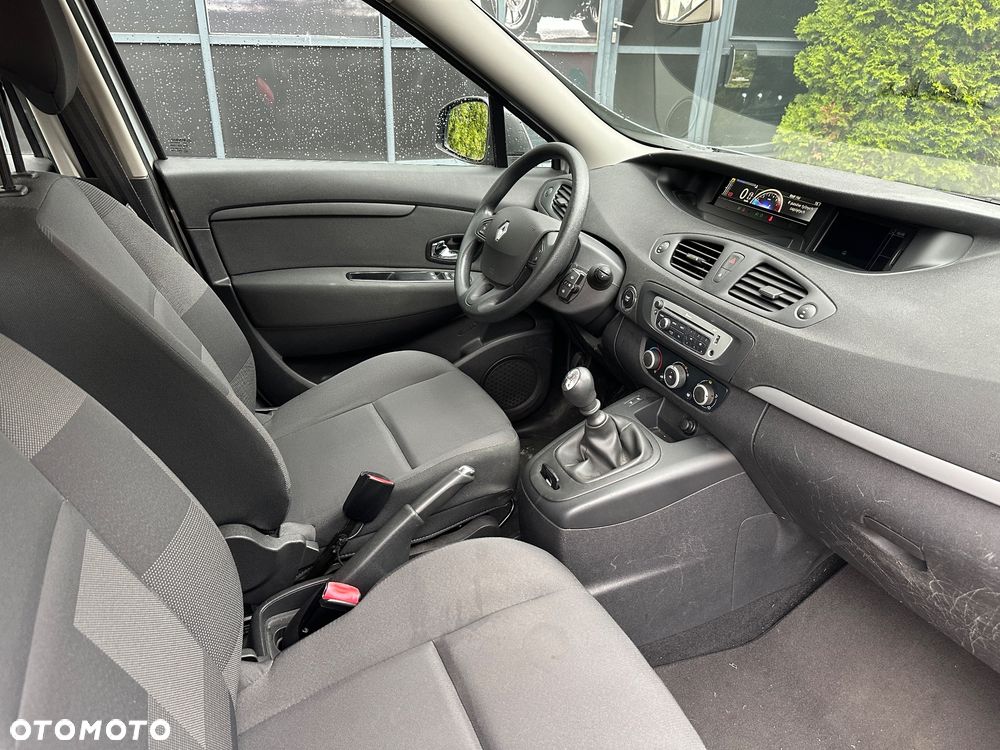 Renault Scenic 1.6 16V 110 Dynamique - 16