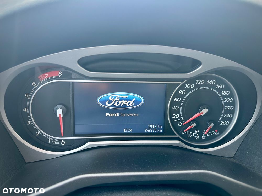 Ford Mondeo 2.0 Titanium - 13