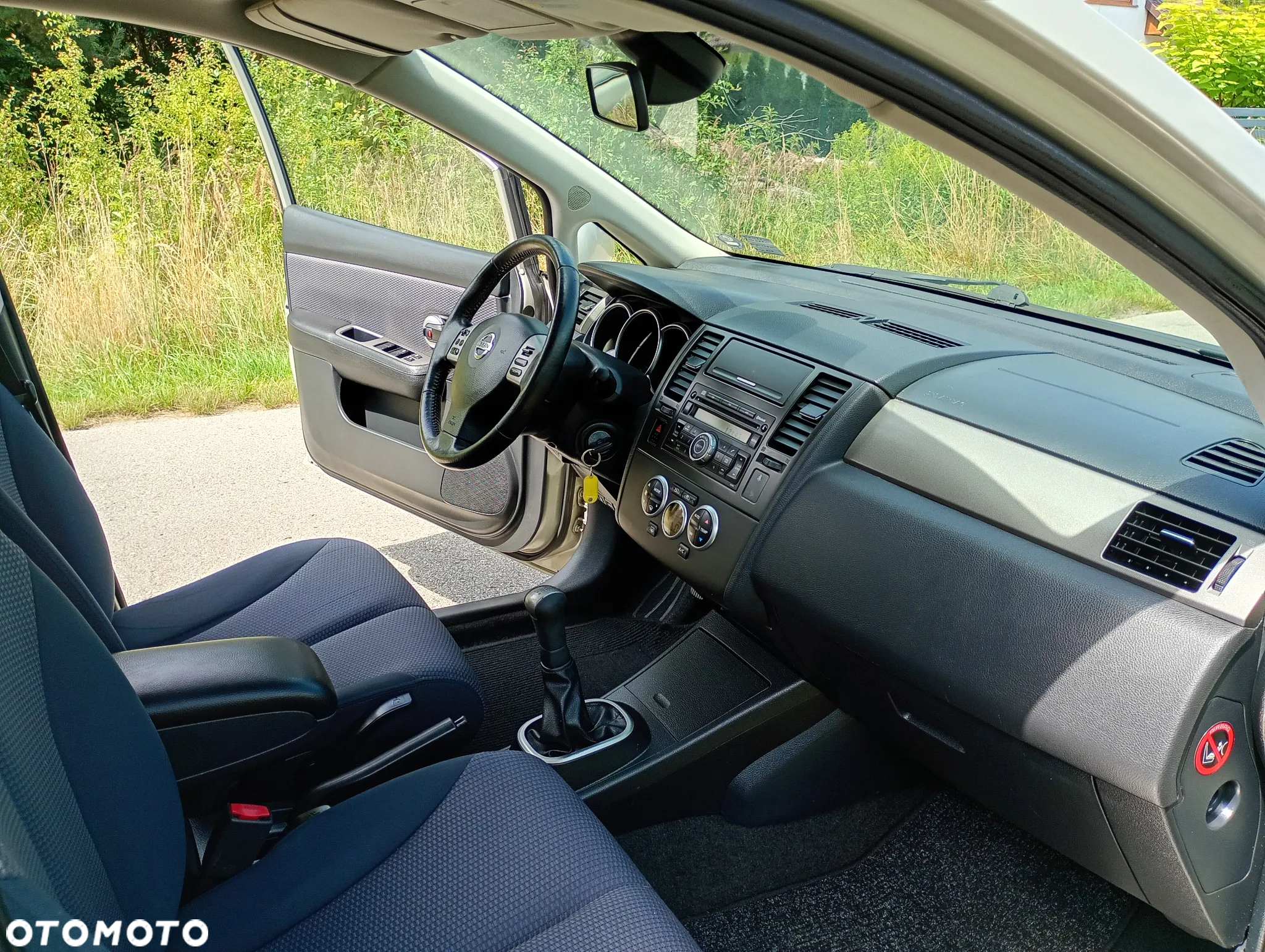 Nissan Tiida 1.6 Acenta - 27