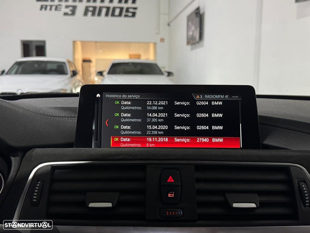 BMW 330 e iPerformance Pack M - 25