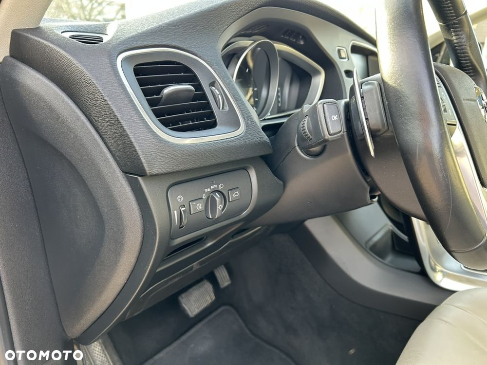 Volvo V40 D3 Drive-E Inscription - 10