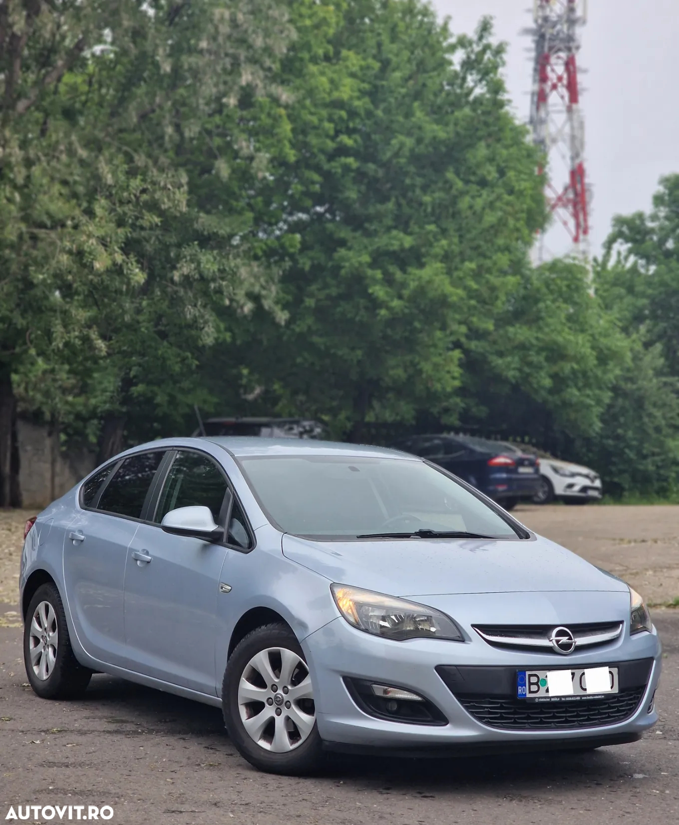 Opel Astra 1.4 ECOTEC Turbo Enjoy - 2
