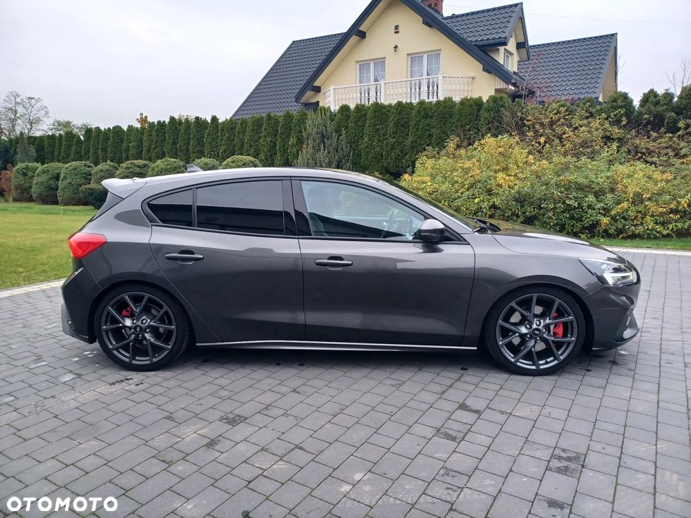 Ford Focus 2.3 EcoBoost S&S ST Edition - 21