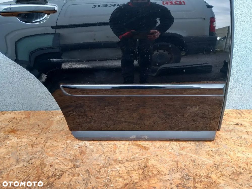 drzwi tylne prawe tył kompletne volvo v50 kombi lift 2010r czarne - 4