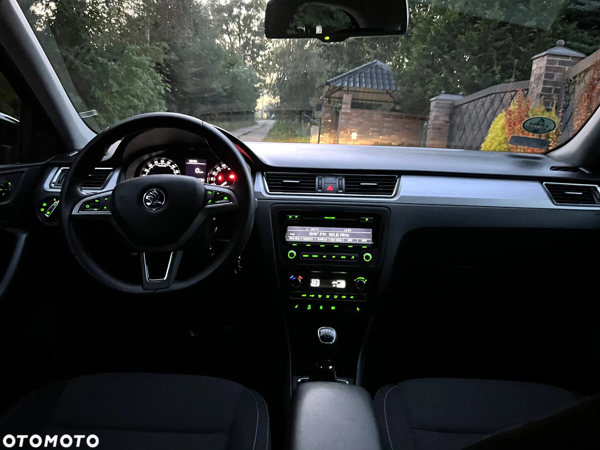 Skoda RAPID Spb 1.6 TDI DPF Style Plus - 15