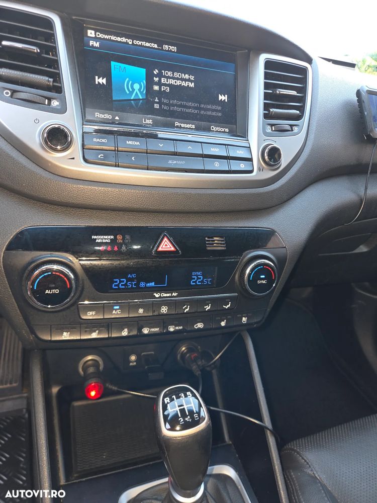 Hyundai Tucson 2.0 CRDI 4WD 6MT Premium - 13