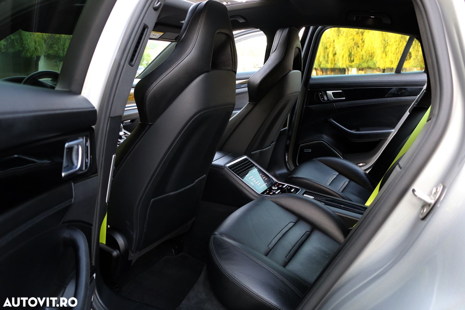 Porsche Panamera 4S E-Hybrid - 25