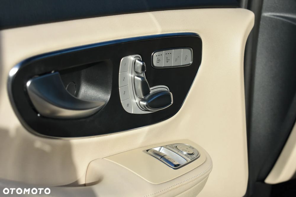 Mercedes-Benz Klasa V 300 d 4-Matic Exclusive 9G-Tronic (d³ugi) - 15