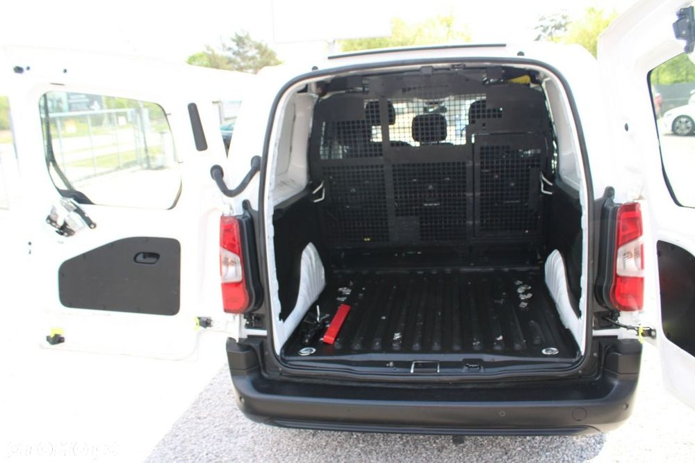 Toyota Proace City - 13