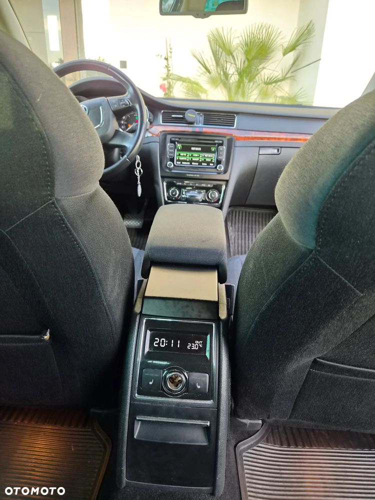 Skoda Superb 2.0 TDI DSG Elegance - 12