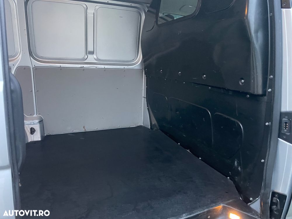 Volkswagen Transporter T6 Kurz Plus Trendline - 13