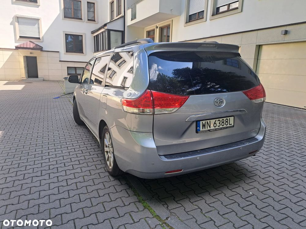 Toyota Sienna 3.5 V6 Limited AWD - 3