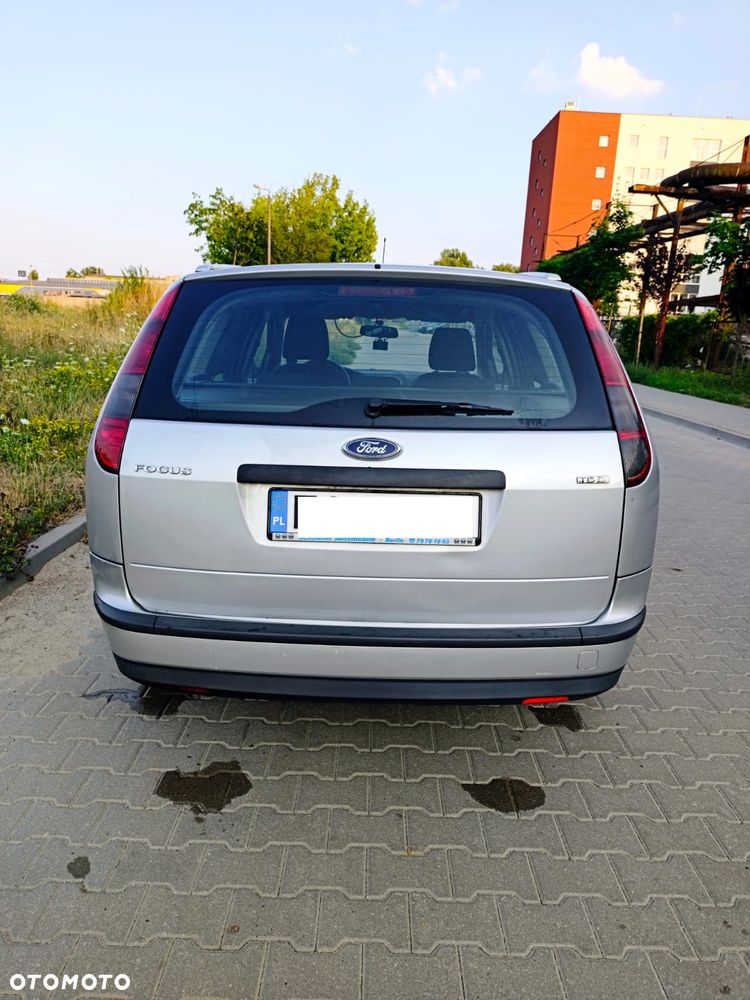 Ford Focus 1.6 TDCi Ambiente - 3