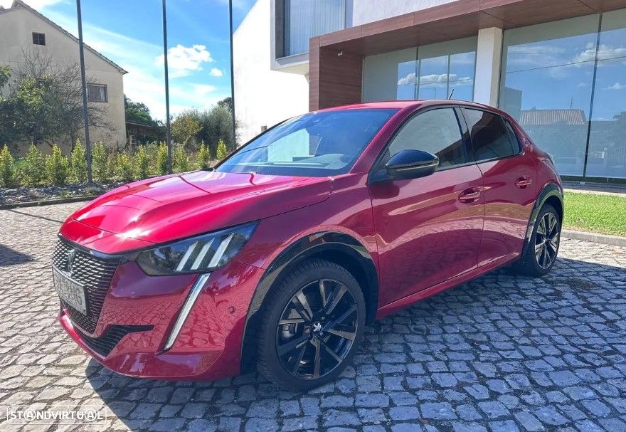 Peugeot e-208 50 kWh GT Line - 1