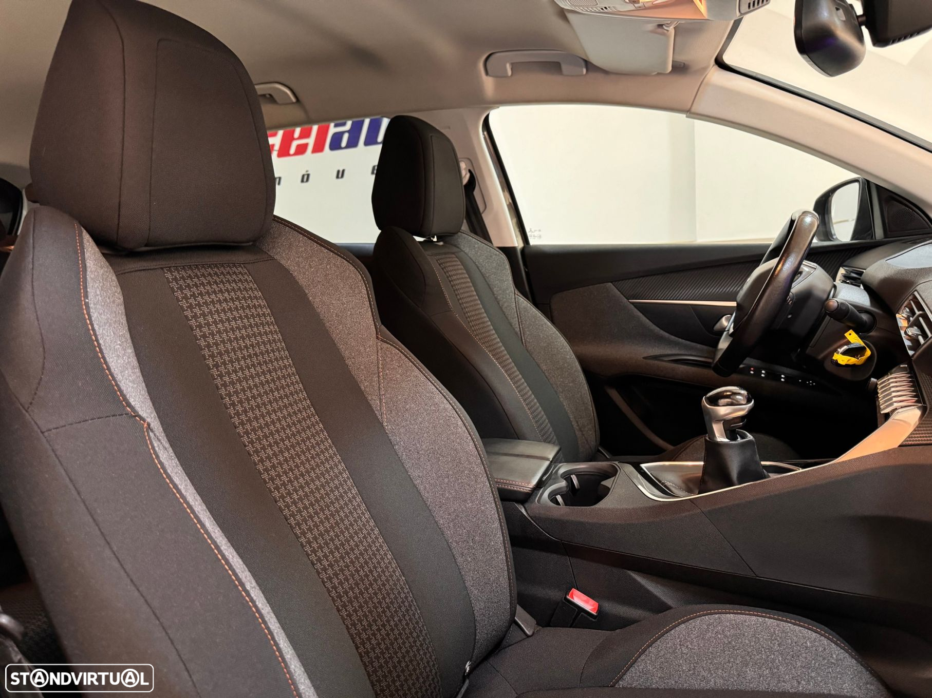 Peugeot 3008 1.5 BlueHDi Active - 41