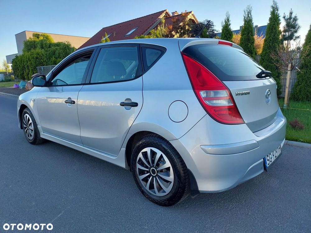 Hyundai i30 1.4 Classic EU5 - 4