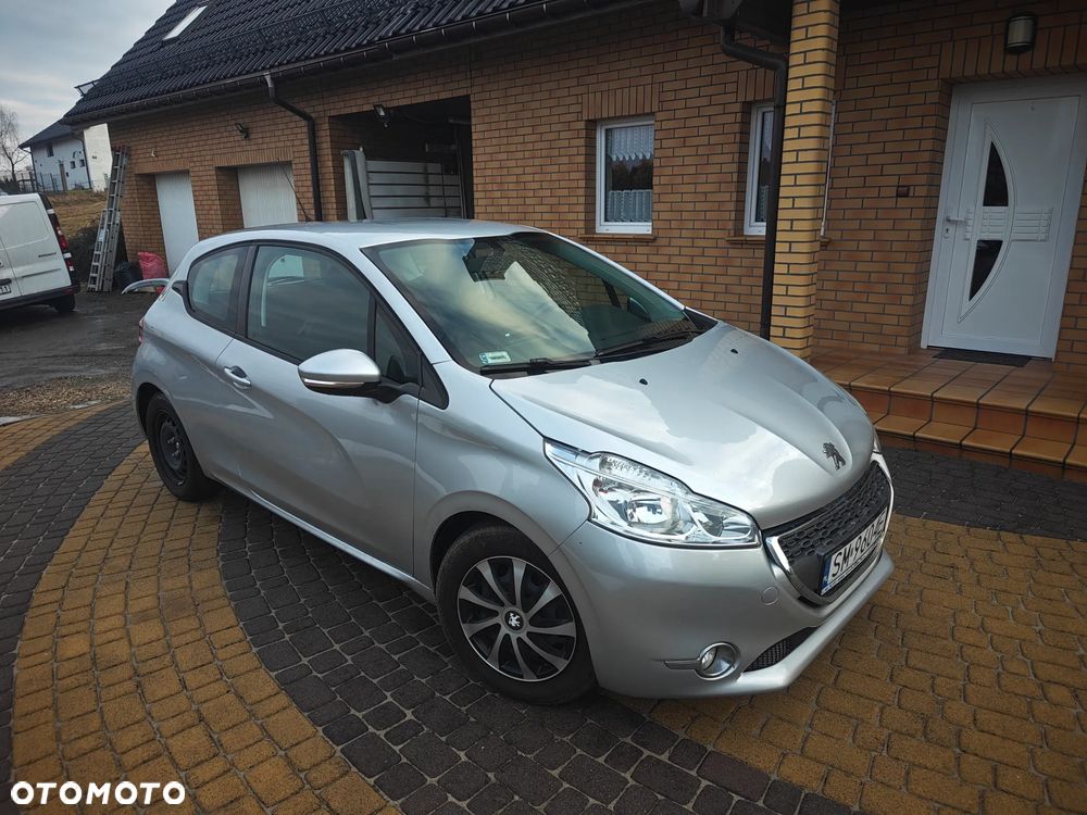 Peugeot 208 e-HDi 92 Stop&Start Allure - 1