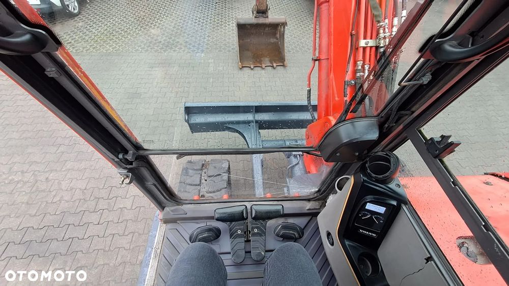 Volvo ECR88 - 8