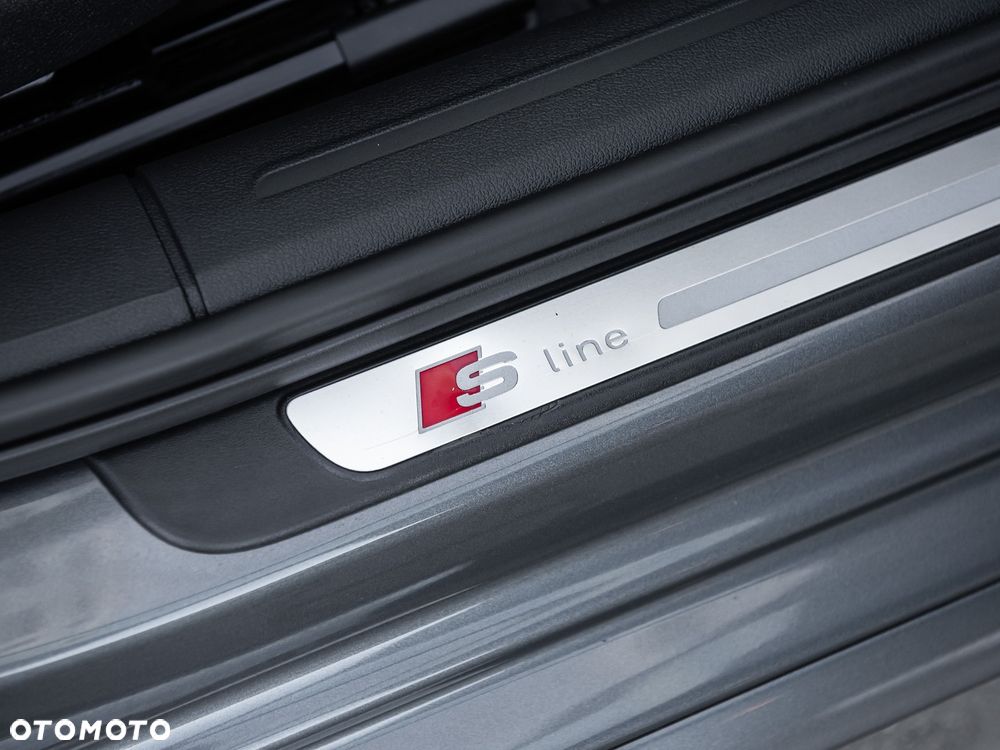 Audi A4 Limousine - 32