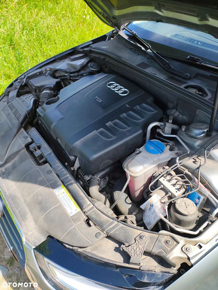 Audi A4 Avant 2.0 TDI Multitronic - 13