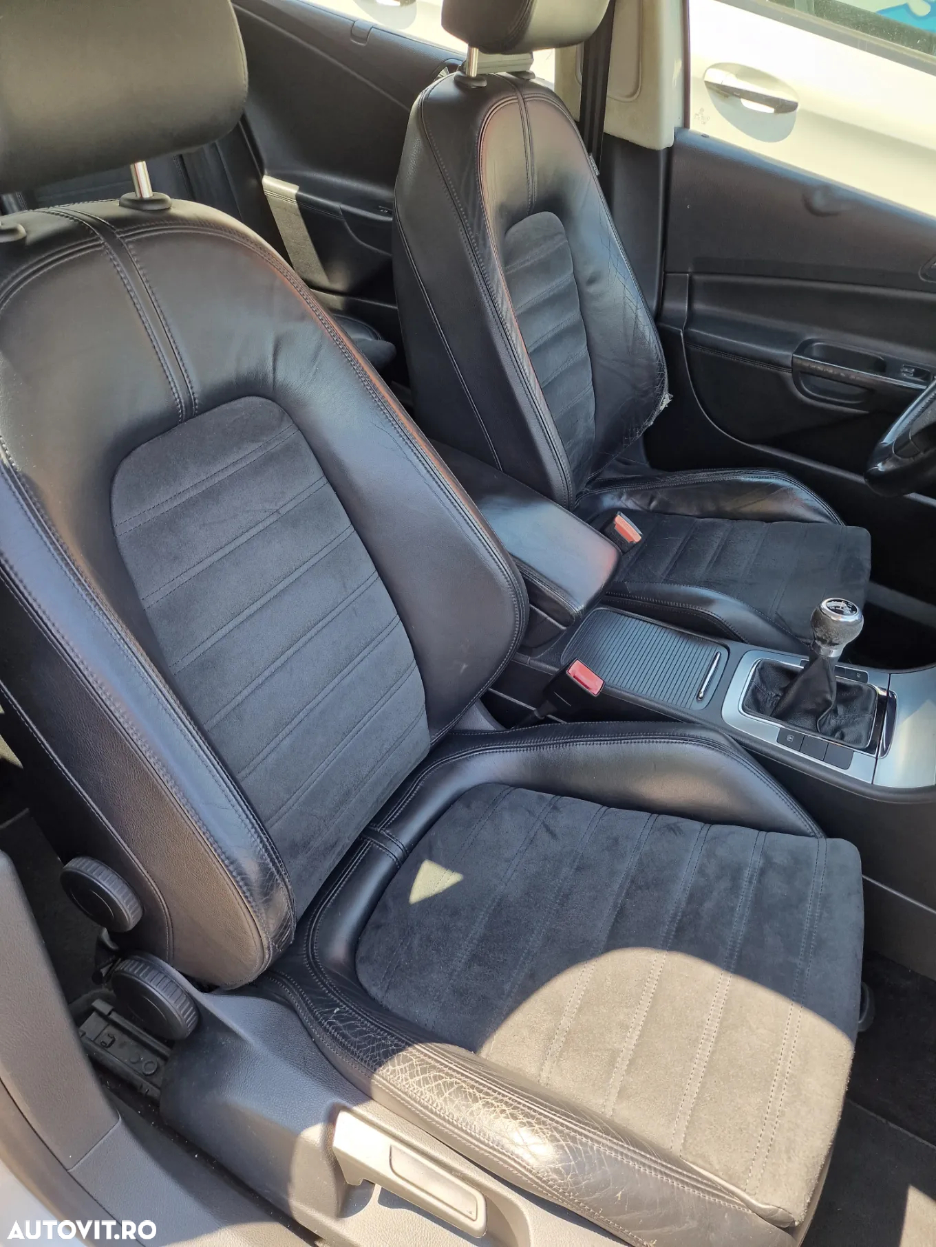 Volkswagen Passat Variant 2.0 TDI Highline DPF 4Motion - 12