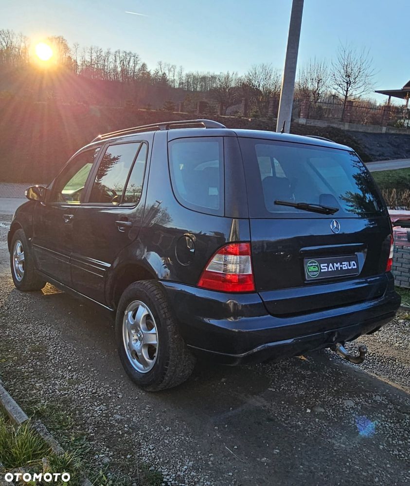 Mercedes-Benz ML - 4